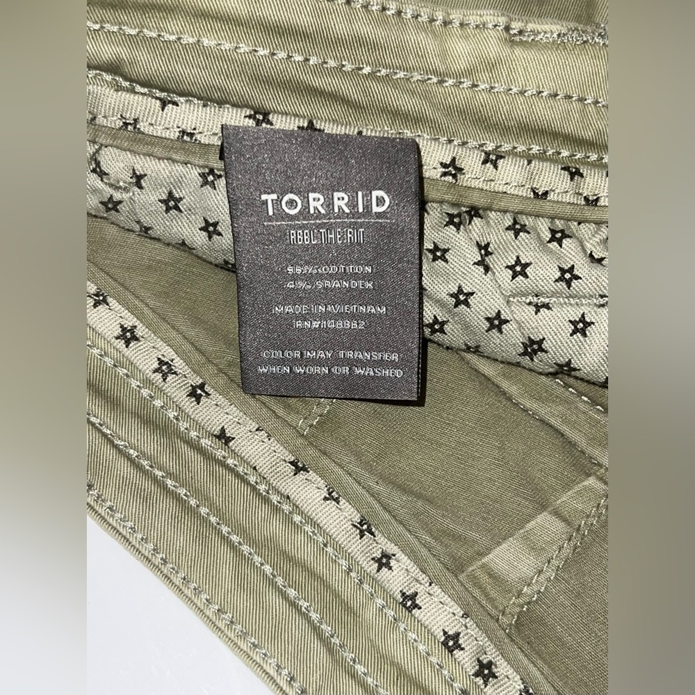 Torrid Olive Green Women's Shorts - Picture 4 of 4